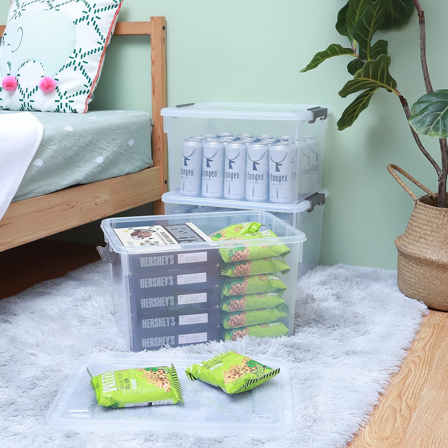 Citylife 32 QT Plastic Storage Bins with Latching Lids Stackable Storage Containers for Organizing Large Clear Storage Box for Garage, Closet, Kitchen, 4 Packs - Image 5